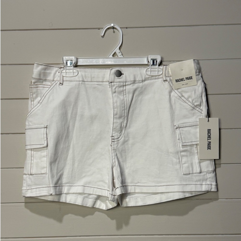 NWT Rachel Paige Women's White Cargo Denim Shorts with Contrast Stitching Medium